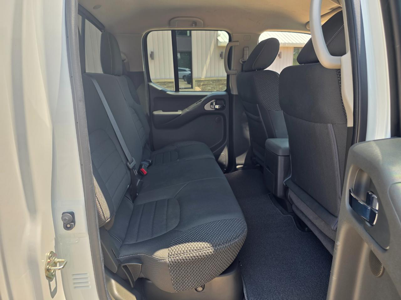 Nissan Frontier PRO-4X Crew Cab 5AT 4WD 2019