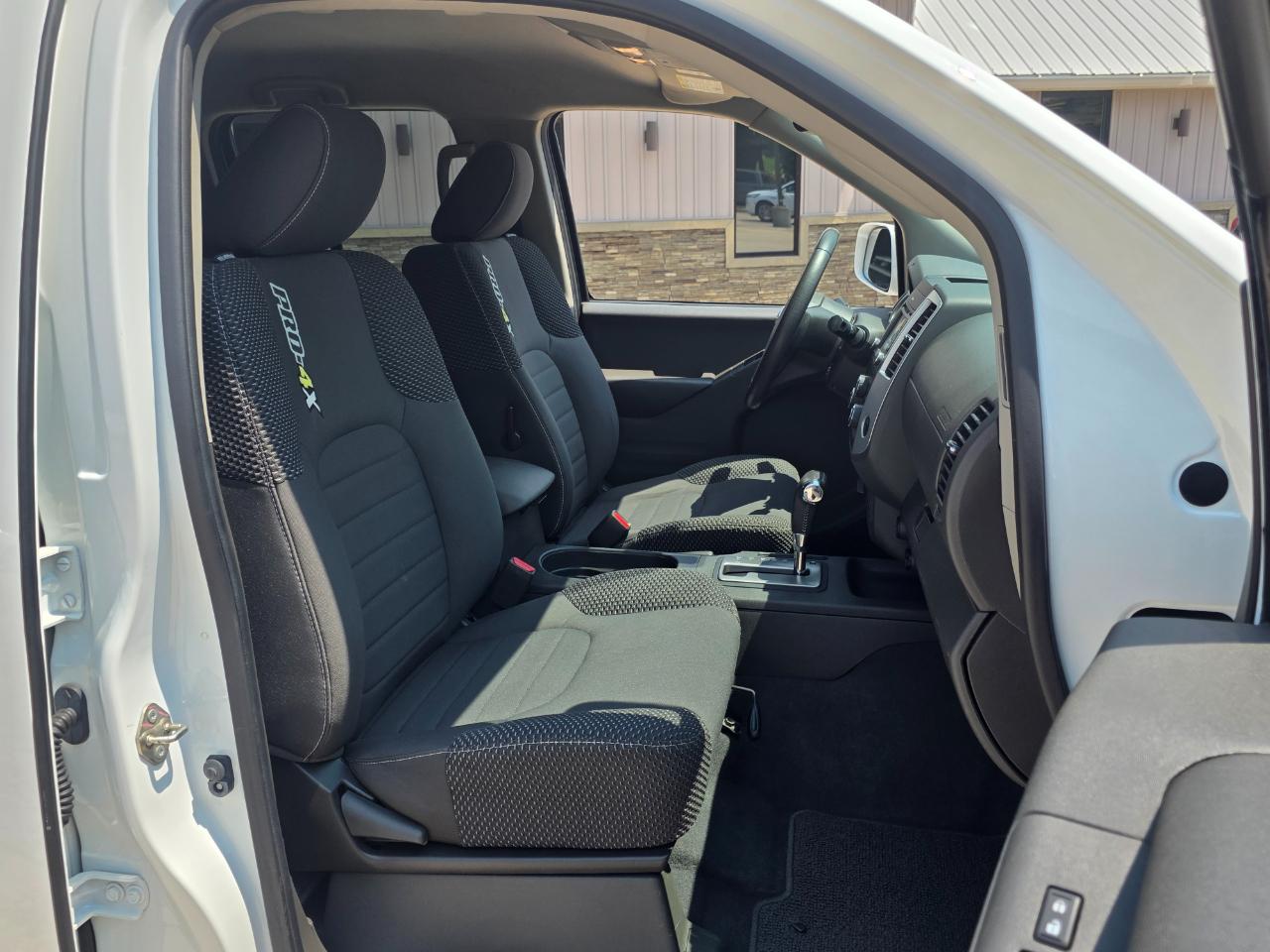 Nissan Frontier PRO-4X Crew Cab 5AT 4WD 2019