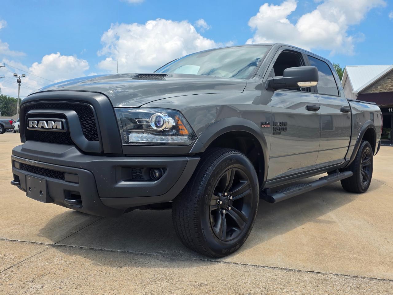 RAM 1500 Classic Tradesman Crew Cab SWB 4WD 2022
