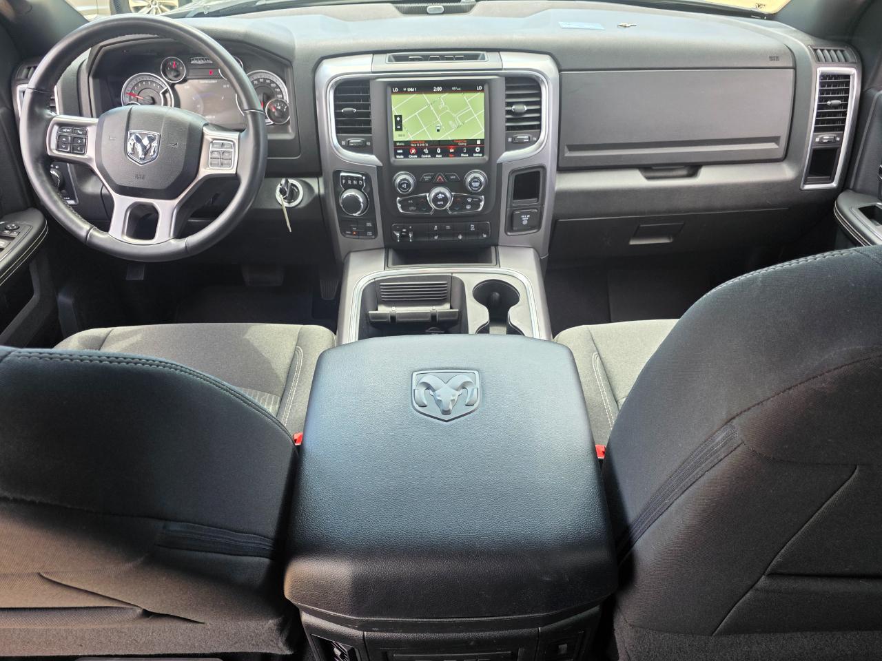 RAM 1500 Classic Tradesman Crew Cab SWB 4WD 2022