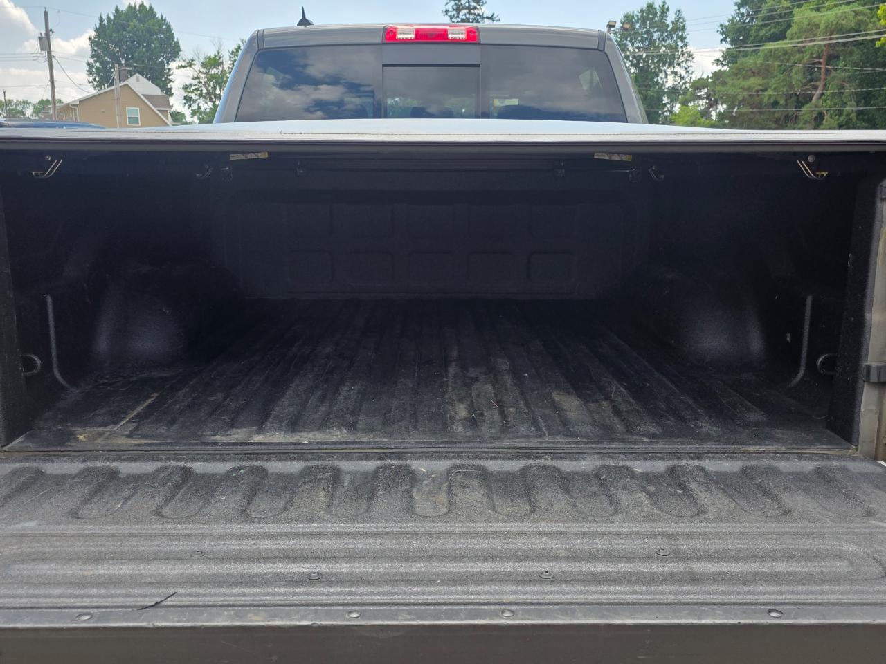 RAM 1500 Classic Tradesman Crew Cab SWB 4WD 2022