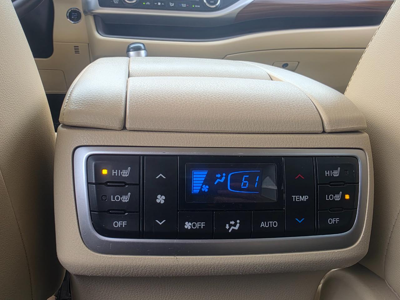 Toyota Highlander Limited Platinum AWD V6 2017