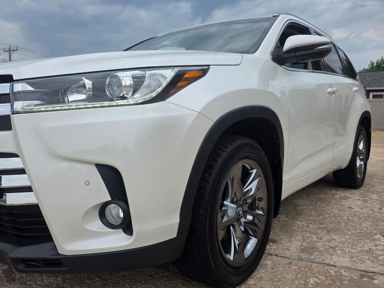 Toyota Highlander Limited Platinum AWD V6 2017