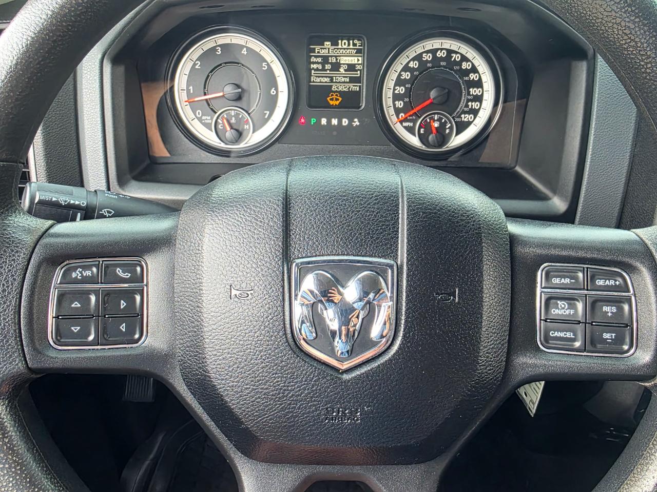 RAM 1500 Classic Tradesman Crew Cab SWB 4WD 2019
