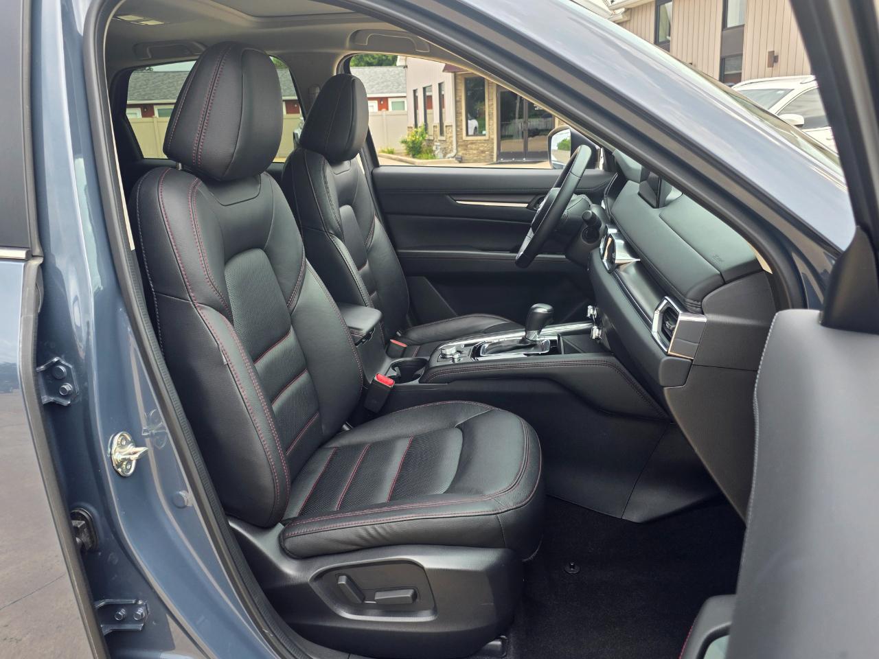 Mazda CX-5  2025