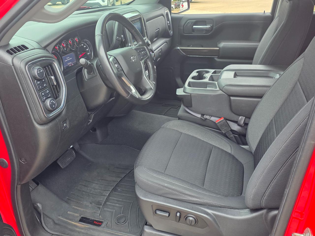 Chevrolet Silverado 1500 RST Crew Cab 4WD 2021