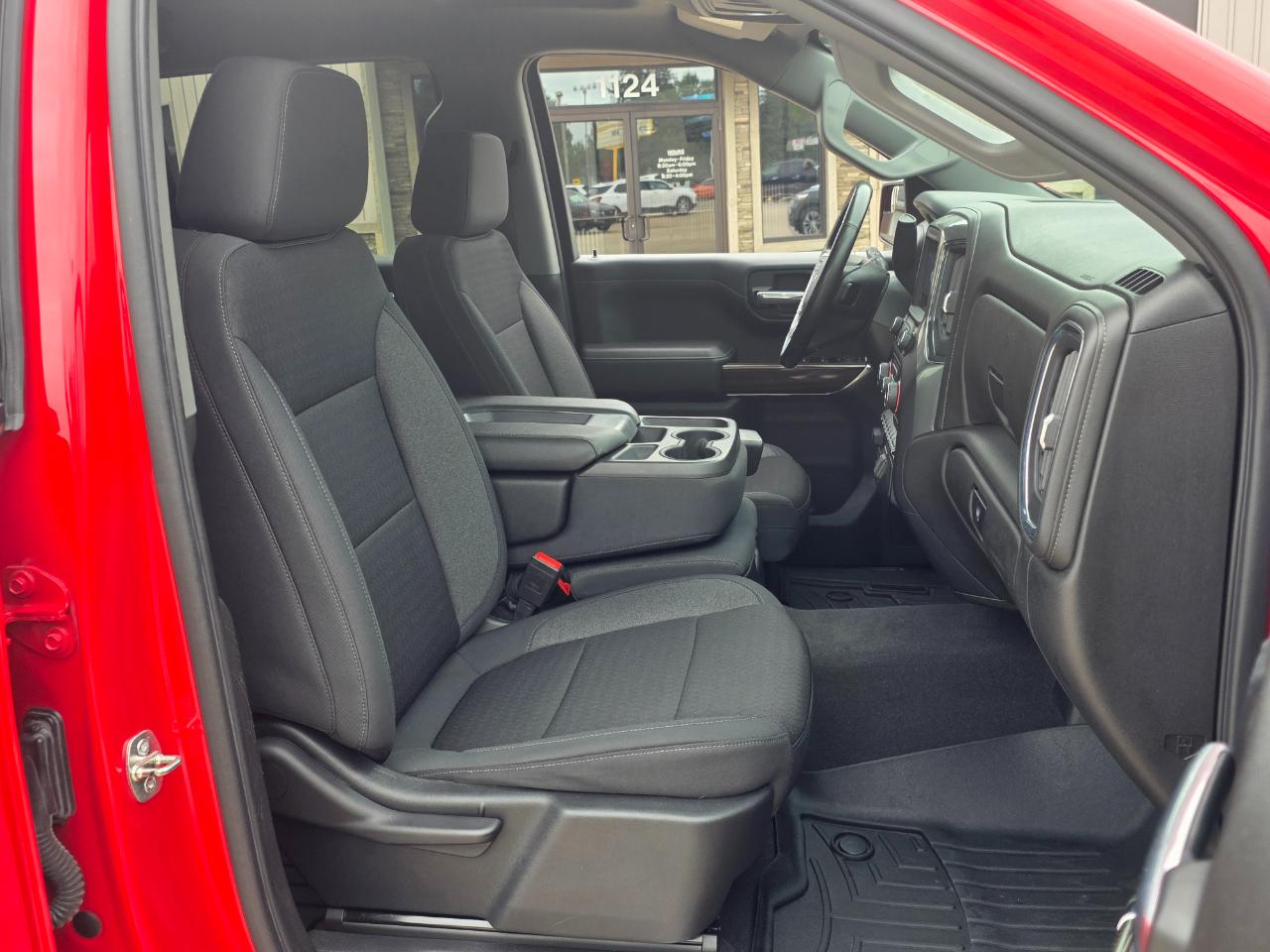 Chevrolet Silverado 1500 RST Crew Cab 4WD 2021