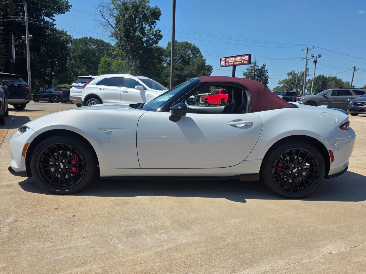 Mazda MX-5 Miata  2018