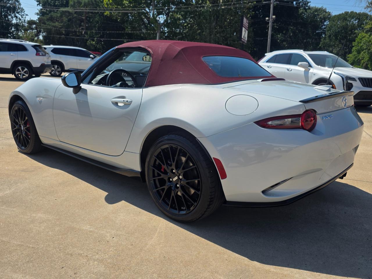 Mazda MX-5 Miata  2018