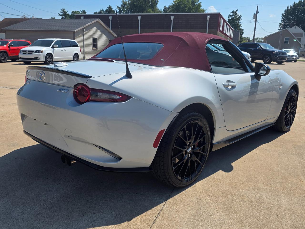 Mazda MX-5 Miata  2018