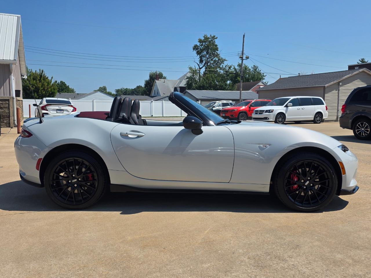 Mazda MX-5 Miata  2018