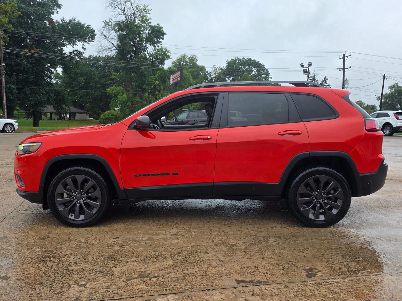 Jeep Cherokee  2021