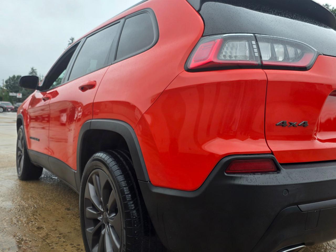 Jeep Cherokee  2021
