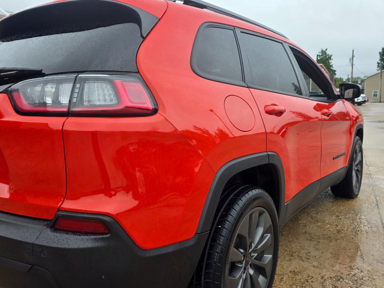 Jeep Cherokee  2021