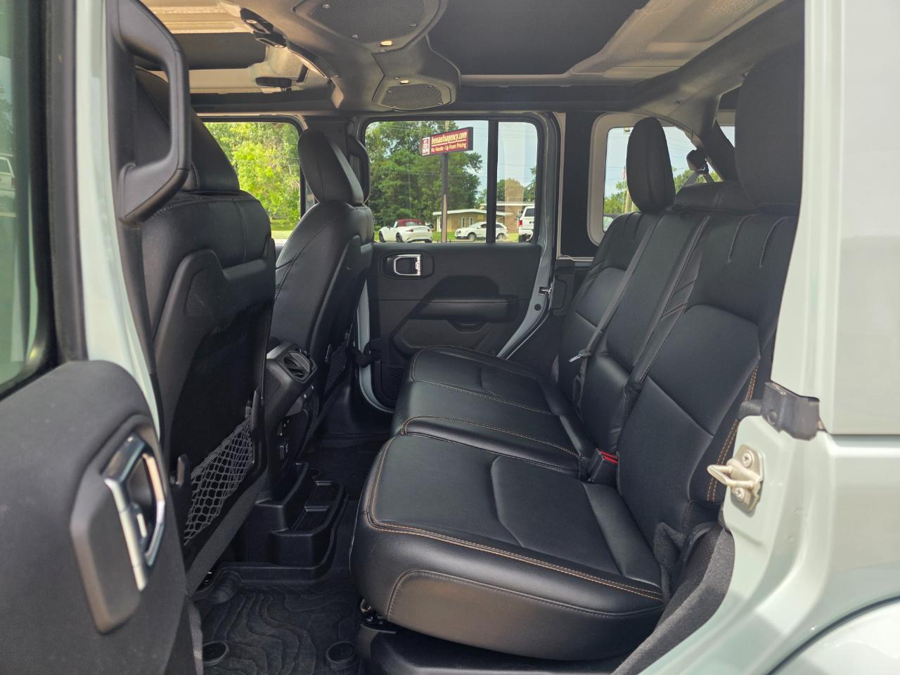 Jeep Wrangler 4xe Sahara 2024