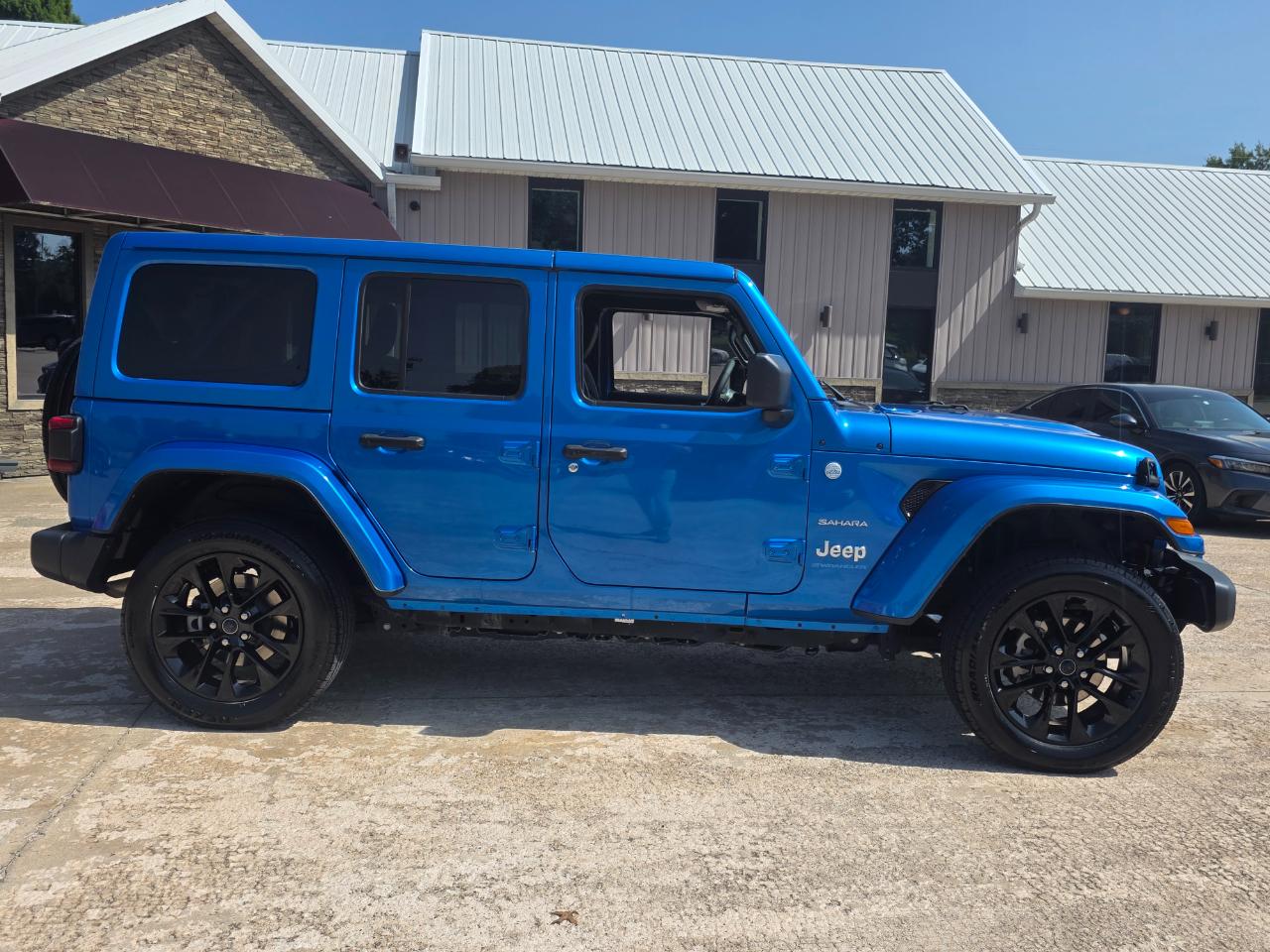 Jeep Wrangler 4xe Sahara 2024