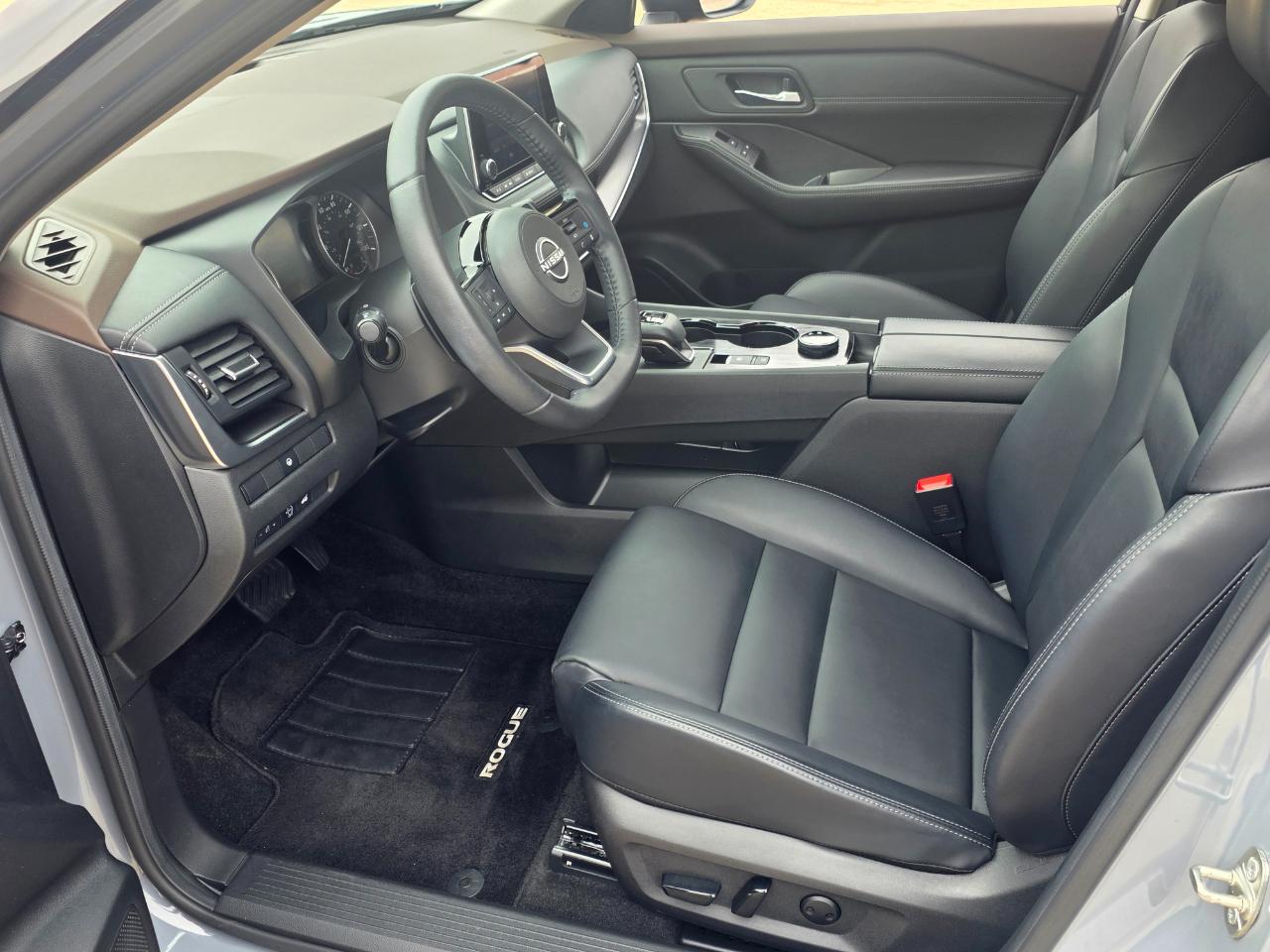 Nissan Rogue  2023