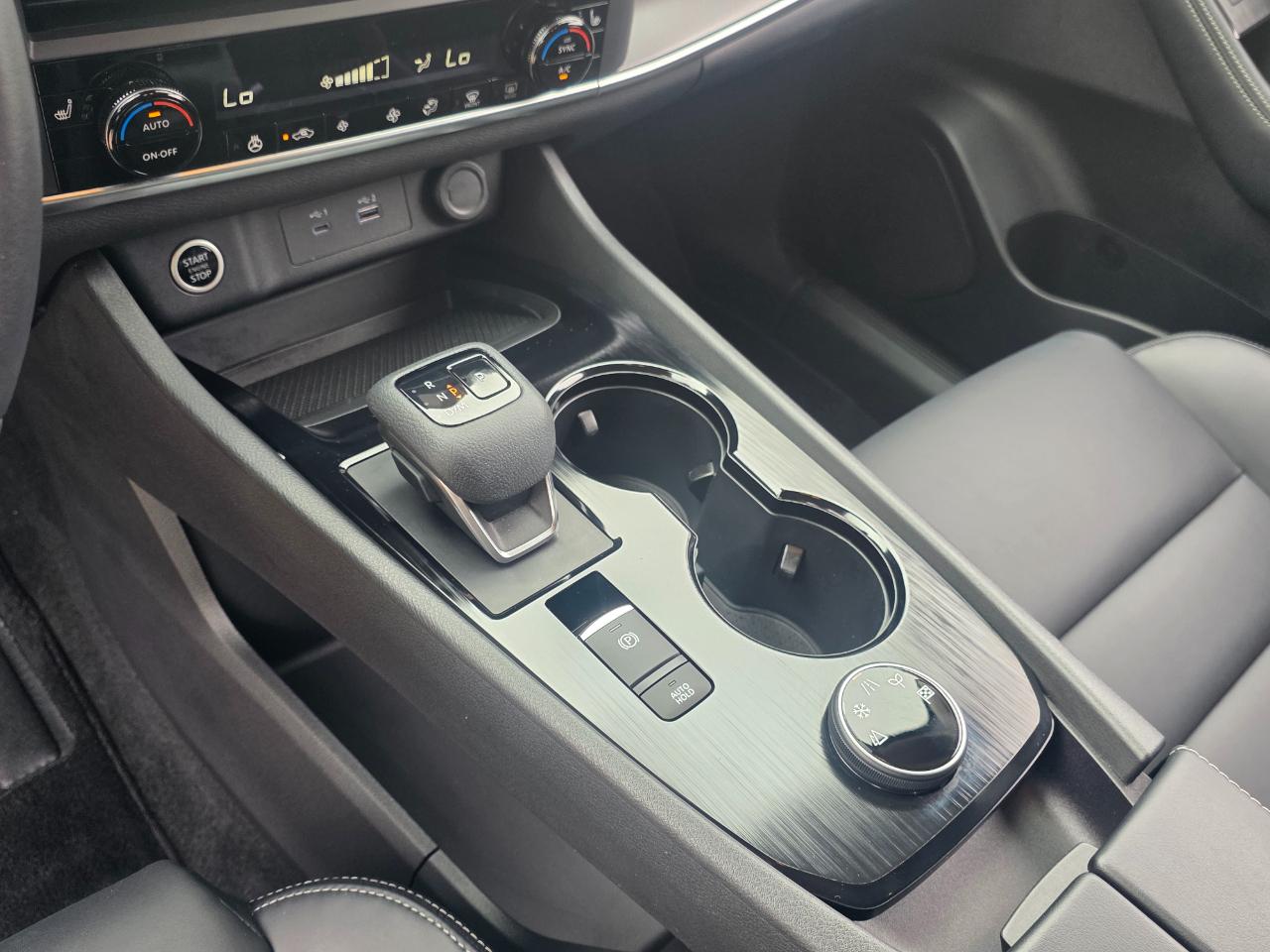 Nissan Rogue  2023