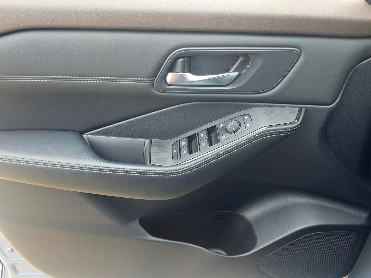 Nissan Rogue  2023