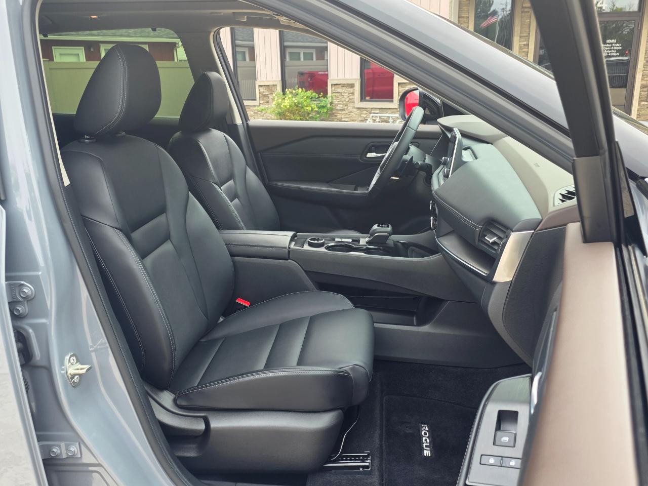 Nissan Rogue  2023