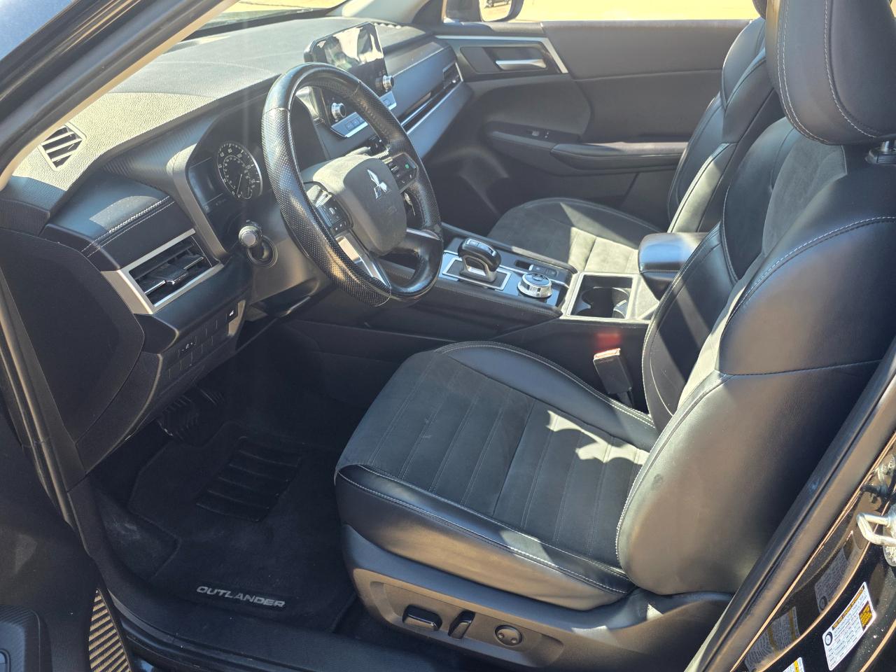 Mitsubishi Outlander SE 2024
