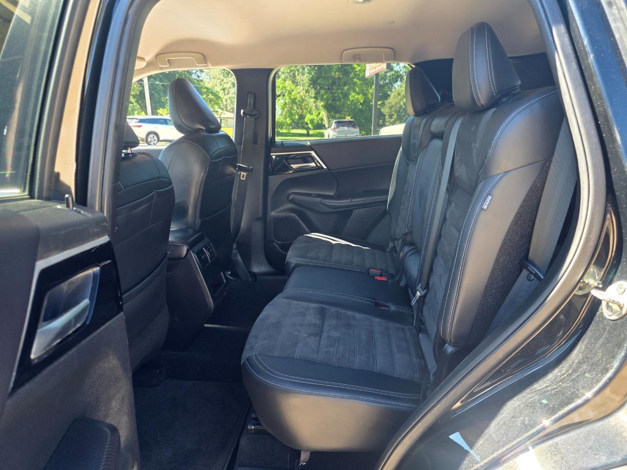 Mitsubishi Outlander SE 2024