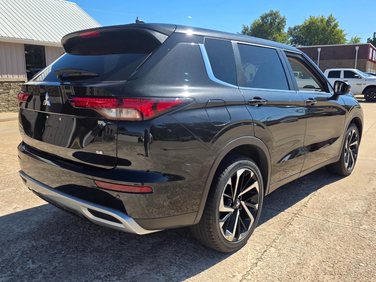 Mitsubishi Outlander SE 2024