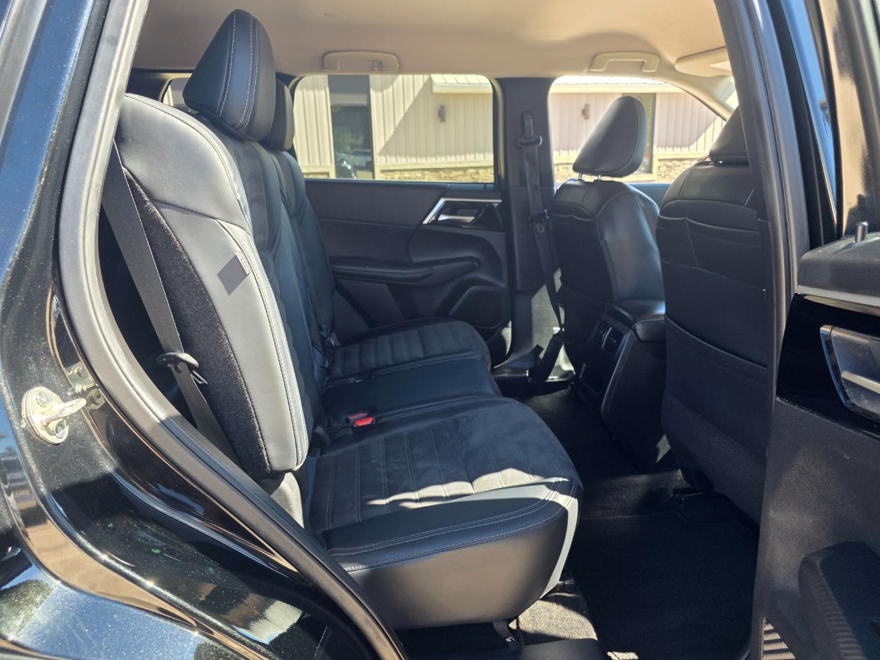 Mitsubishi Outlander SE 2024