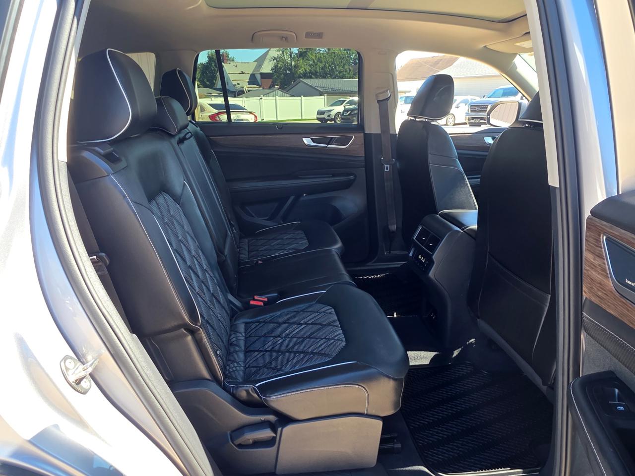 Volkswagen Atlas SEL Premium R-Line 4MOTION 2024