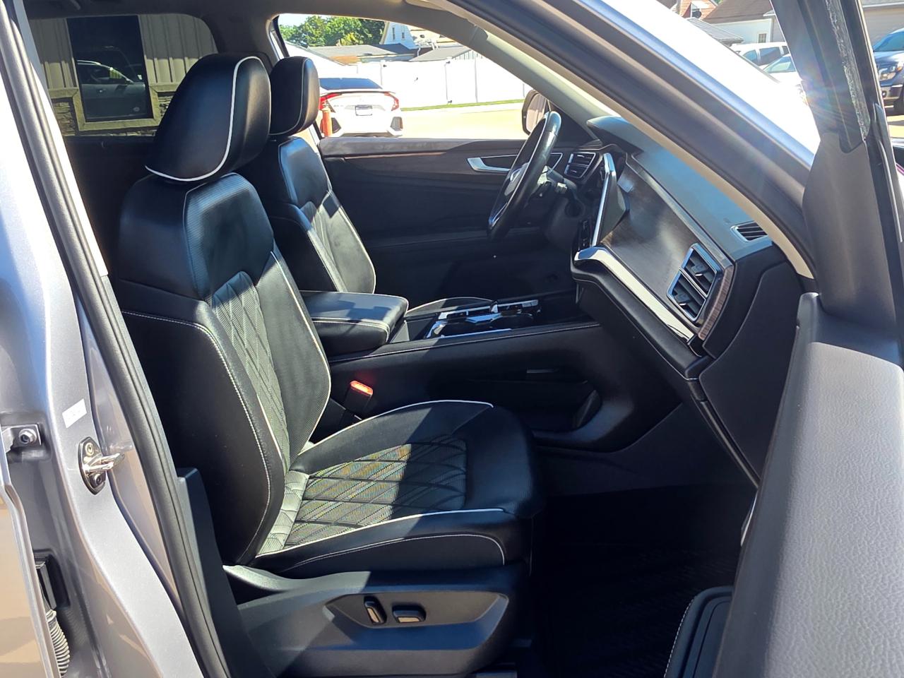 Volkswagen Atlas SEL Premium R-Line 4MOTION 2024