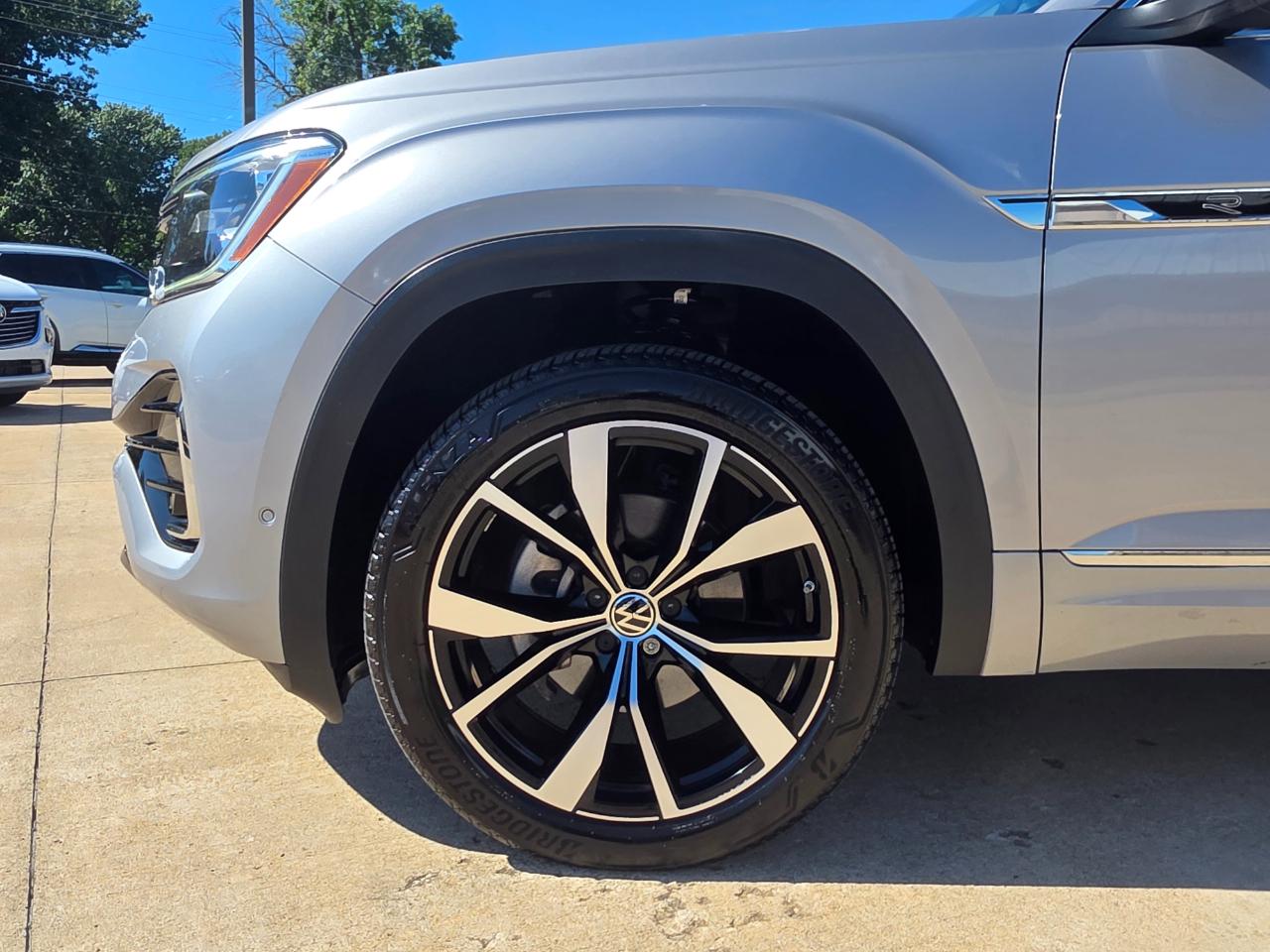 Volkswagen Atlas SEL Premium R-Line 4MOTION 2024