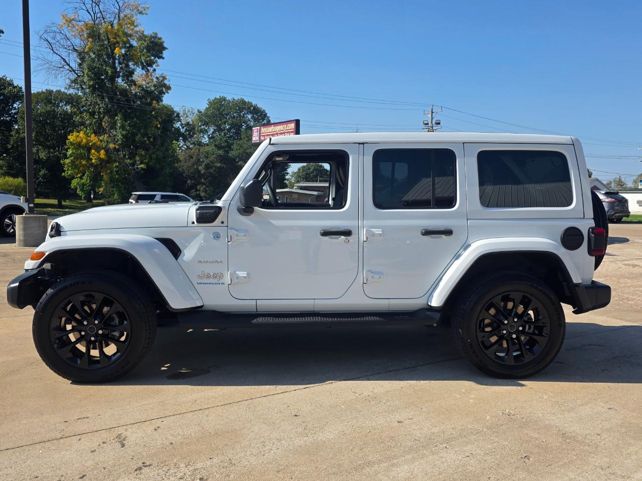 Jeep Wrangler 4xe Sahara 2024