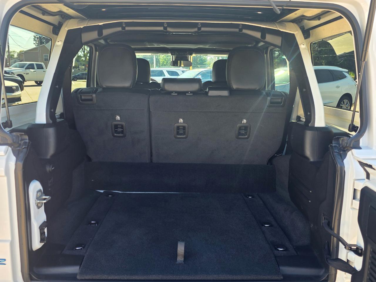 Jeep Wrangler 4xe Sahara 2024