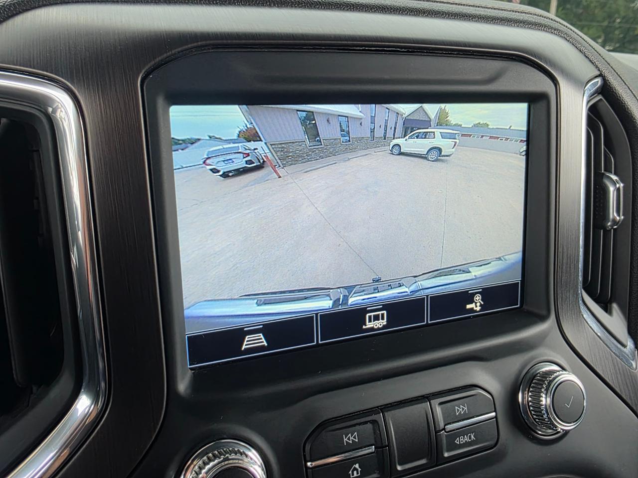 GMC Sierra 1500 Limited AT4 Crew Cab Short Box 4WD 2022