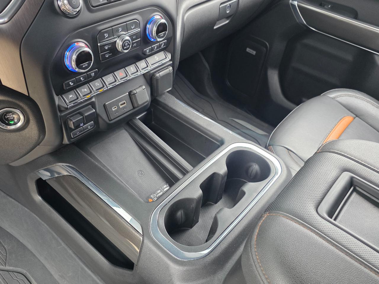 GMC Sierra 1500 Limited AT4 Crew Cab Short Box 4WD 2022