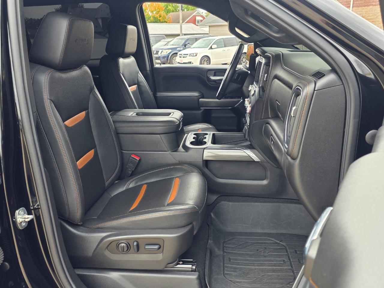 GMC Sierra 1500 Limited AT4 Crew Cab Short Box 4WD 2022