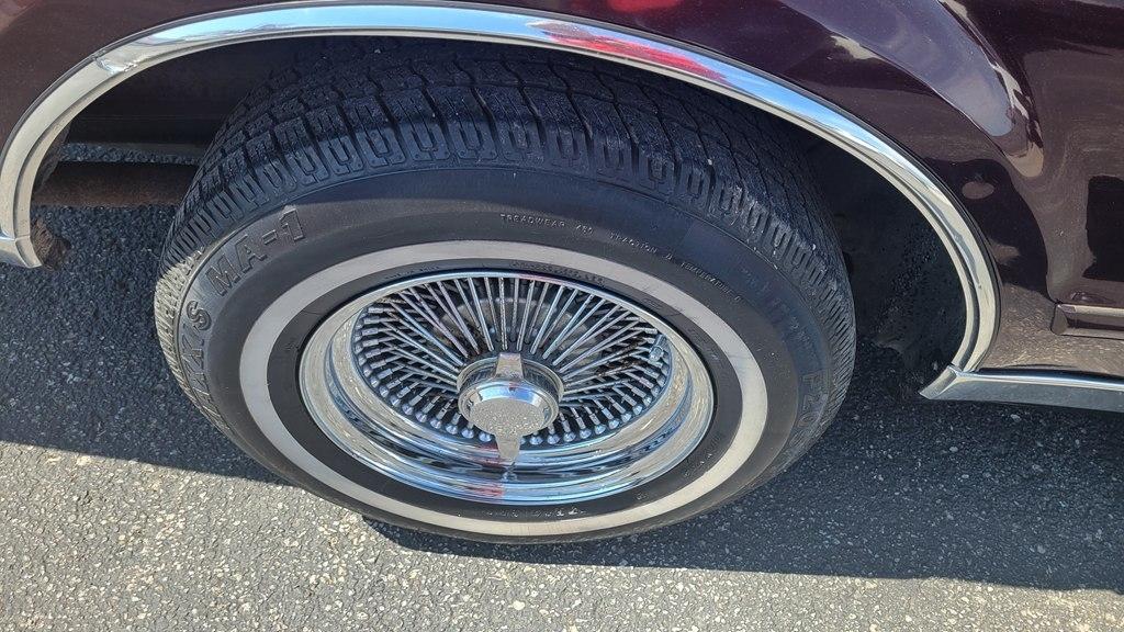 Lincoln Mark VII Bill Blass 1988