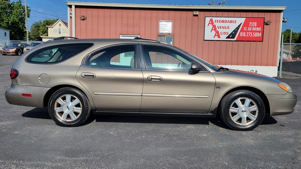 Ford Taurus Wagon SEL Deluxe 2003 Ford Taurus Wagon SEL Deluxe 2003