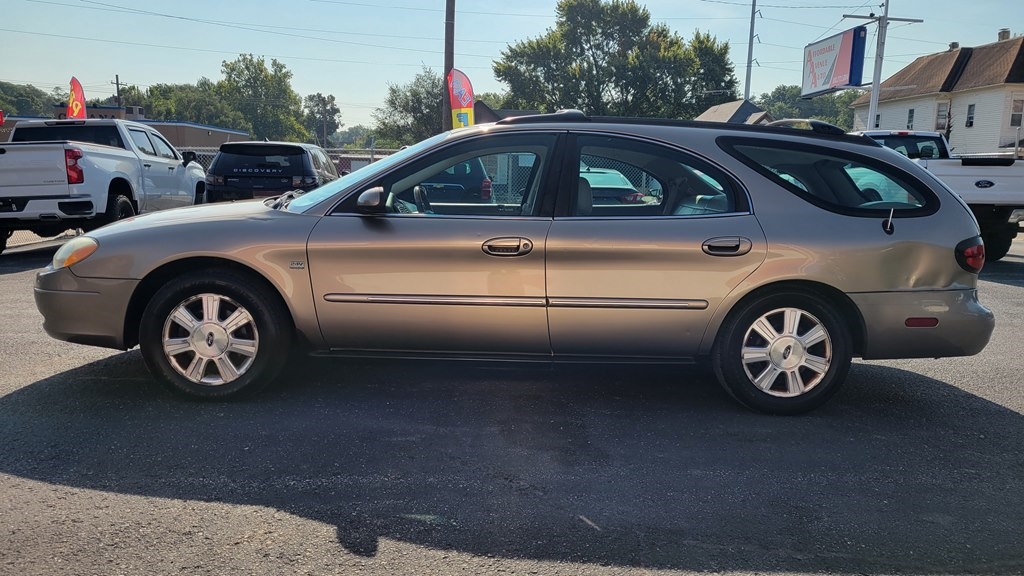 Ford Taurus Wagon SEL Deluxe 2003 Ford Taurus Wagon SEL Deluxe 2003