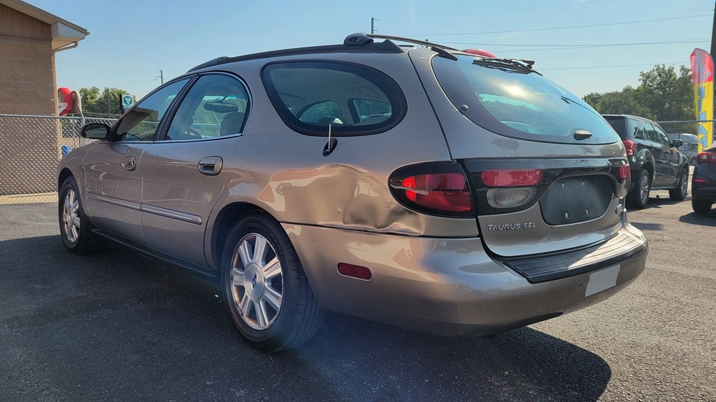 Ford Taurus Wagon SEL Deluxe 2003 Ford Taurus Wagon SEL Deluxe 2003