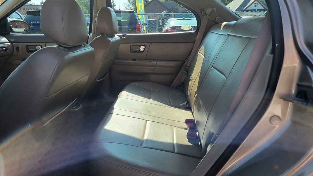 Ford Taurus Wagon SEL Deluxe 2003 Ford Taurus Wagon SEL Deluxe 2003