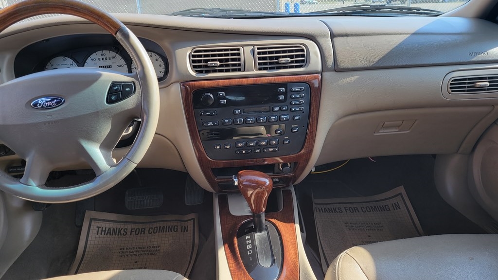 Ford Taurus Wagon SEL Deluxe 2003 Ford Taurus Wagon SEL Deluxe 2003