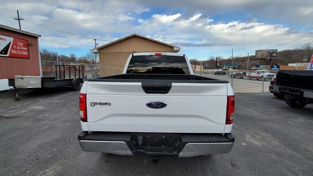 Ford F-150 XLT SuperCrew Short Bed 4WD 2017