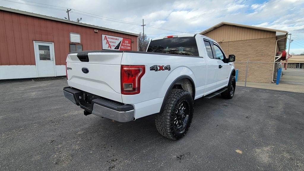 Ford F-150 XLT SuperCrew Short Bed 4WD 2017