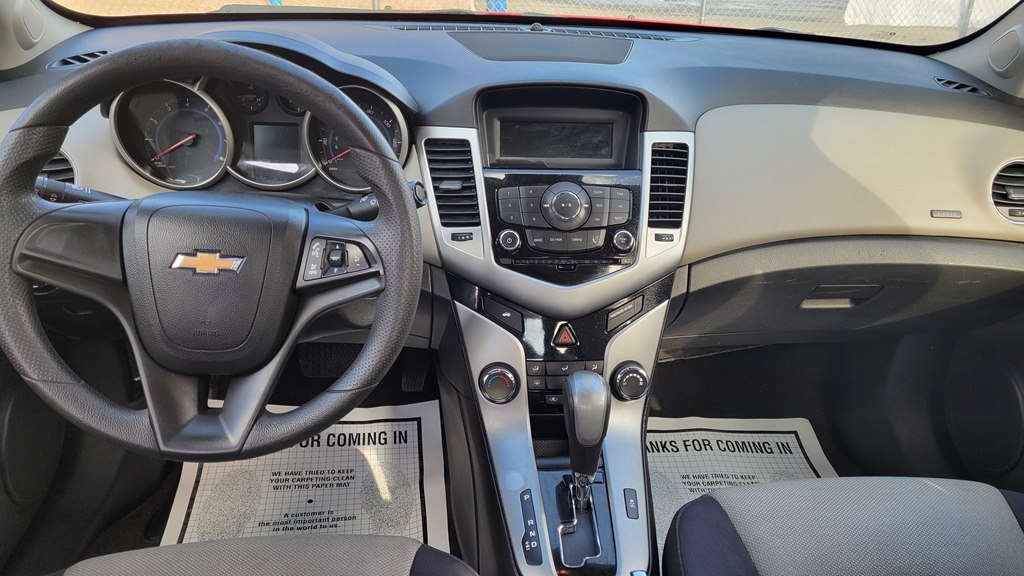 Chevrolet Cruze LS Auto 2015