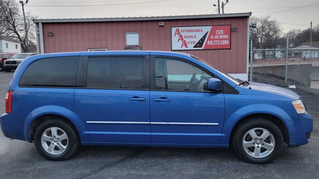 2008 Dodge Grand Caravan SXT's photo
