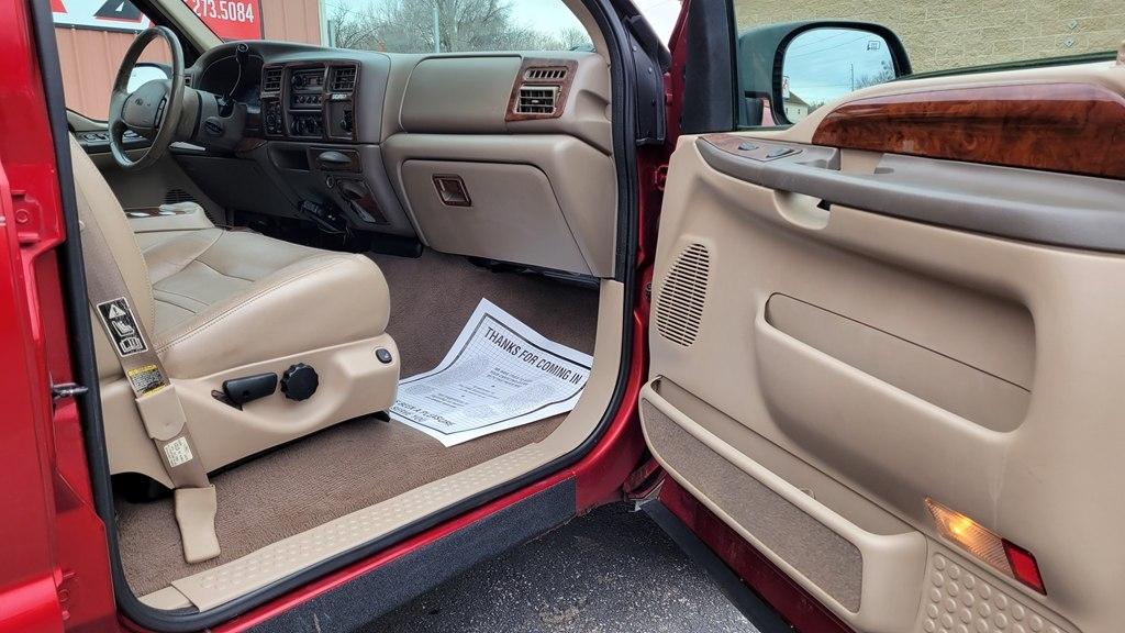 Ford Excursion 137" WB Limited 4WD 2001