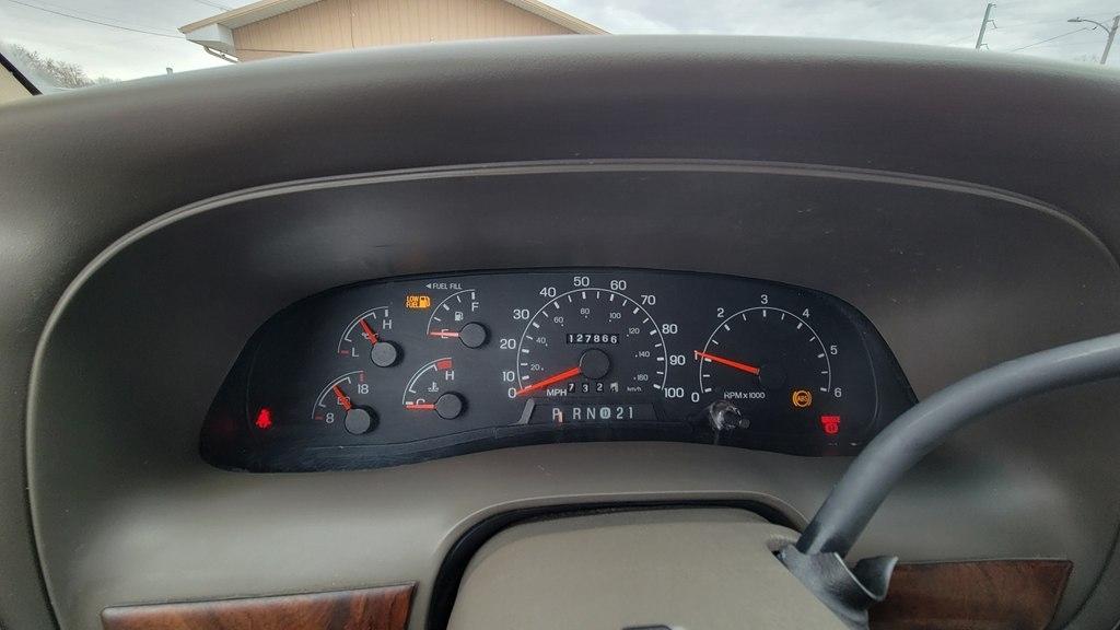 Ford Excursion 137" WB Limited 4WD 2001