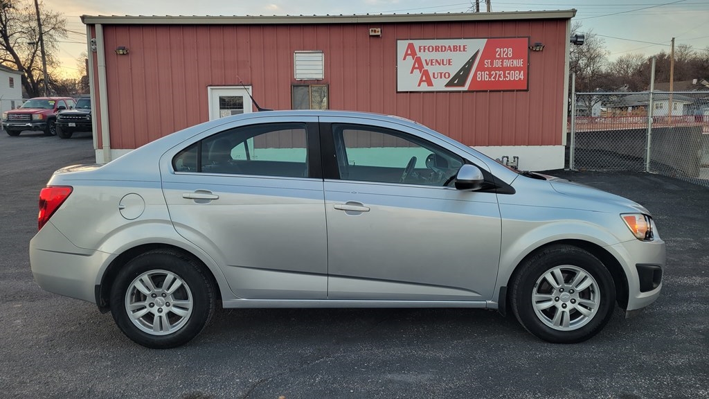 2014 Chevrolet Sonic LT's photo