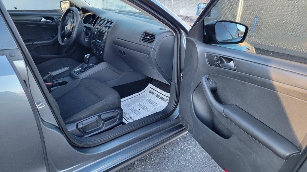 Volkswagen Jetta 1.4T S Auto 2016